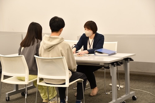 2日目には入試相談会も実施