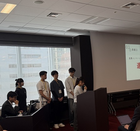 安岡ゼミの「STAR」（教員賞）の発表