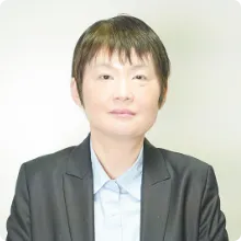 人文学部　教授 山井 理恵